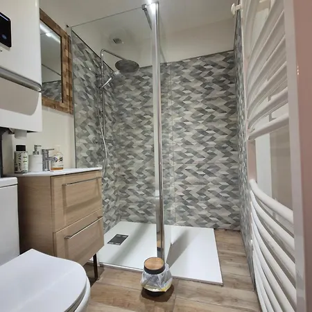 Studi'home アパート