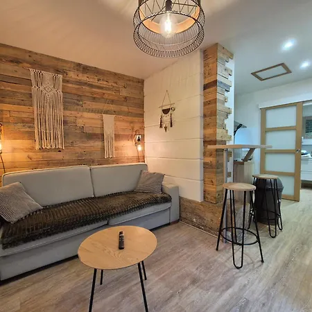 Studi'home アパート